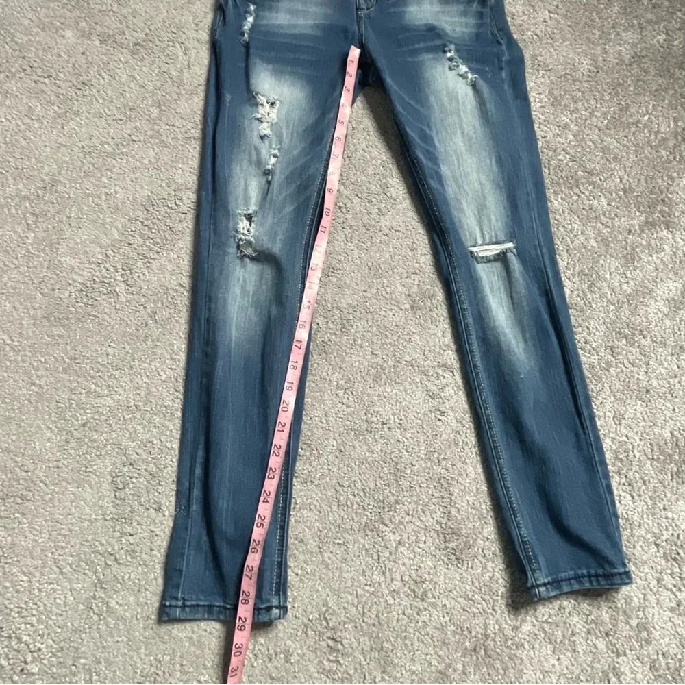 Wallflower Jeans Juniors 9 Y2K Distressed Skinny Embroidered
